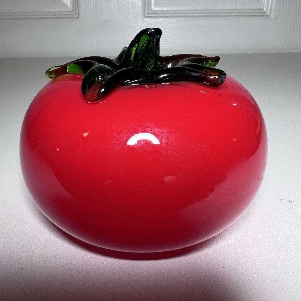 Vibrant Studio Art Glass Tomato Figurine 3" - Picture 7 of 7